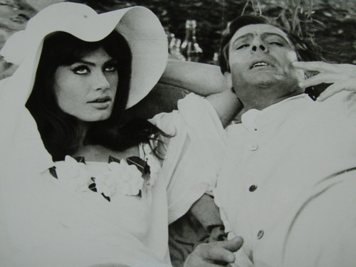 Marisa mell marcello - mell,,