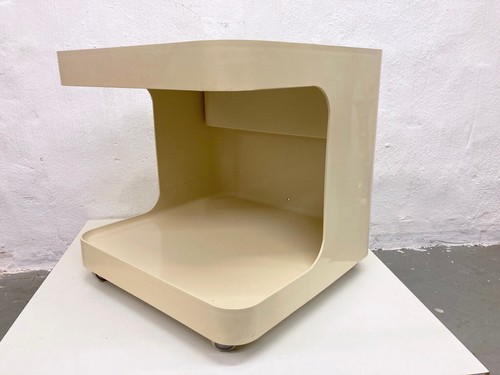 Kunststoff barwagen auf - barwagen, rollen